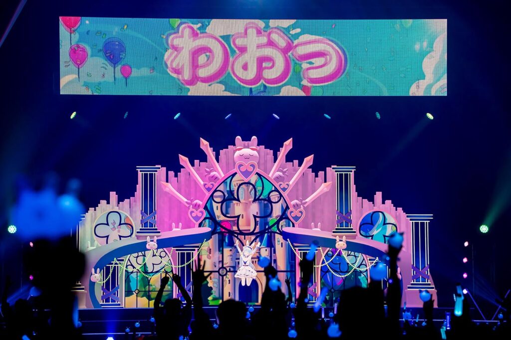 女性VTuberグループ「ホロライブ」兎田ぺこら初のソロライブ“1st兎田