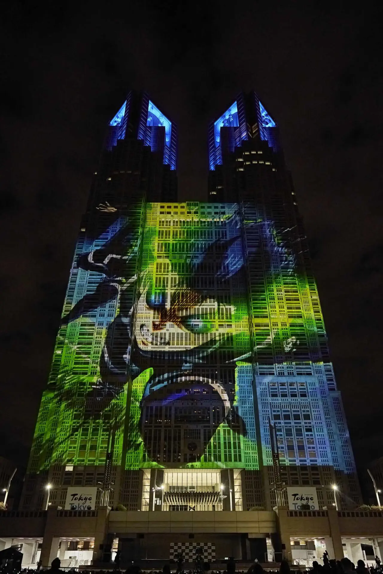 プロジェクションマッピング「BLUE LOCK -TOKYO EGOIST-」が上映中