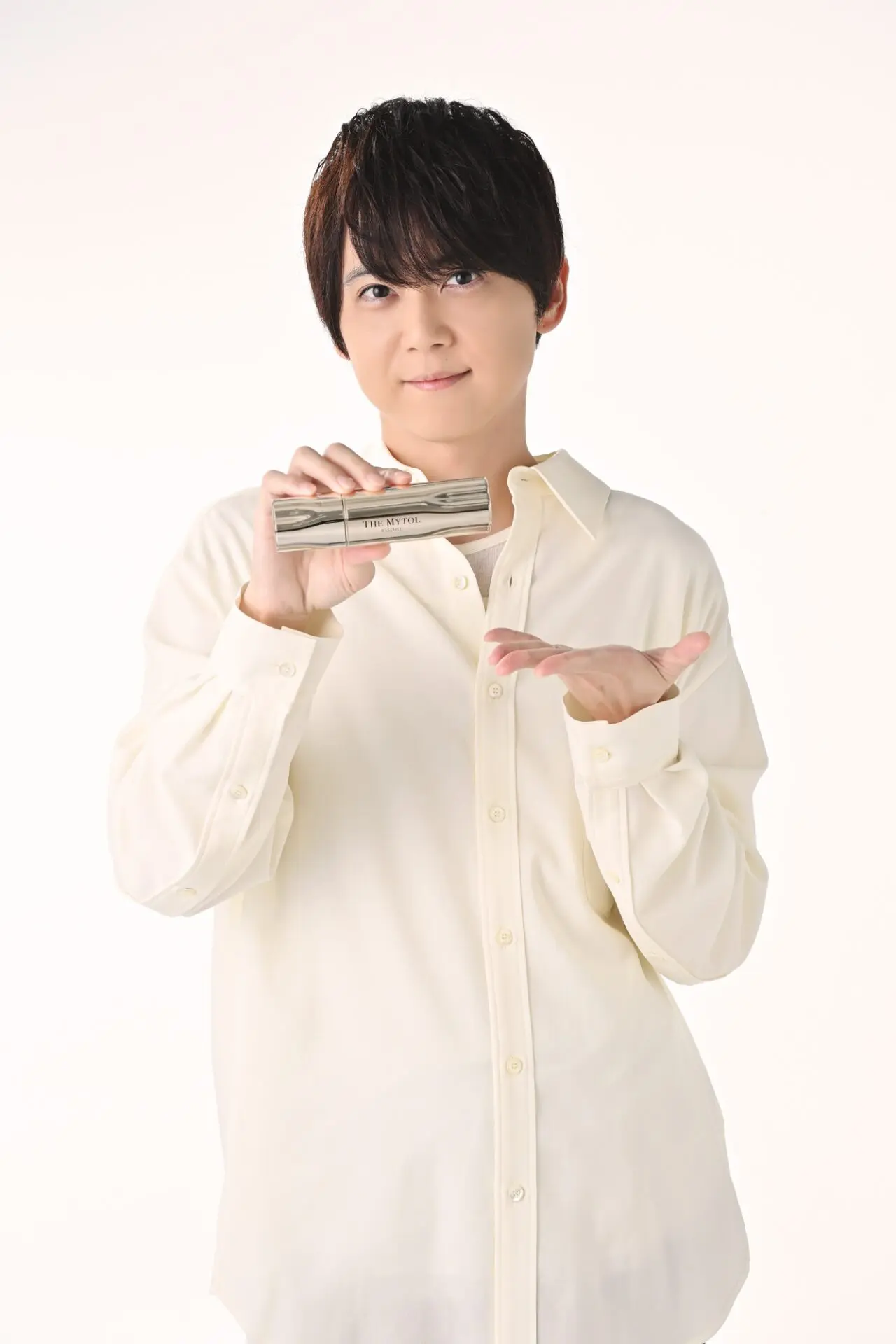 人気声優・梶裕貴と先行美容液「ザ マイトル エッセンス」がコラボ