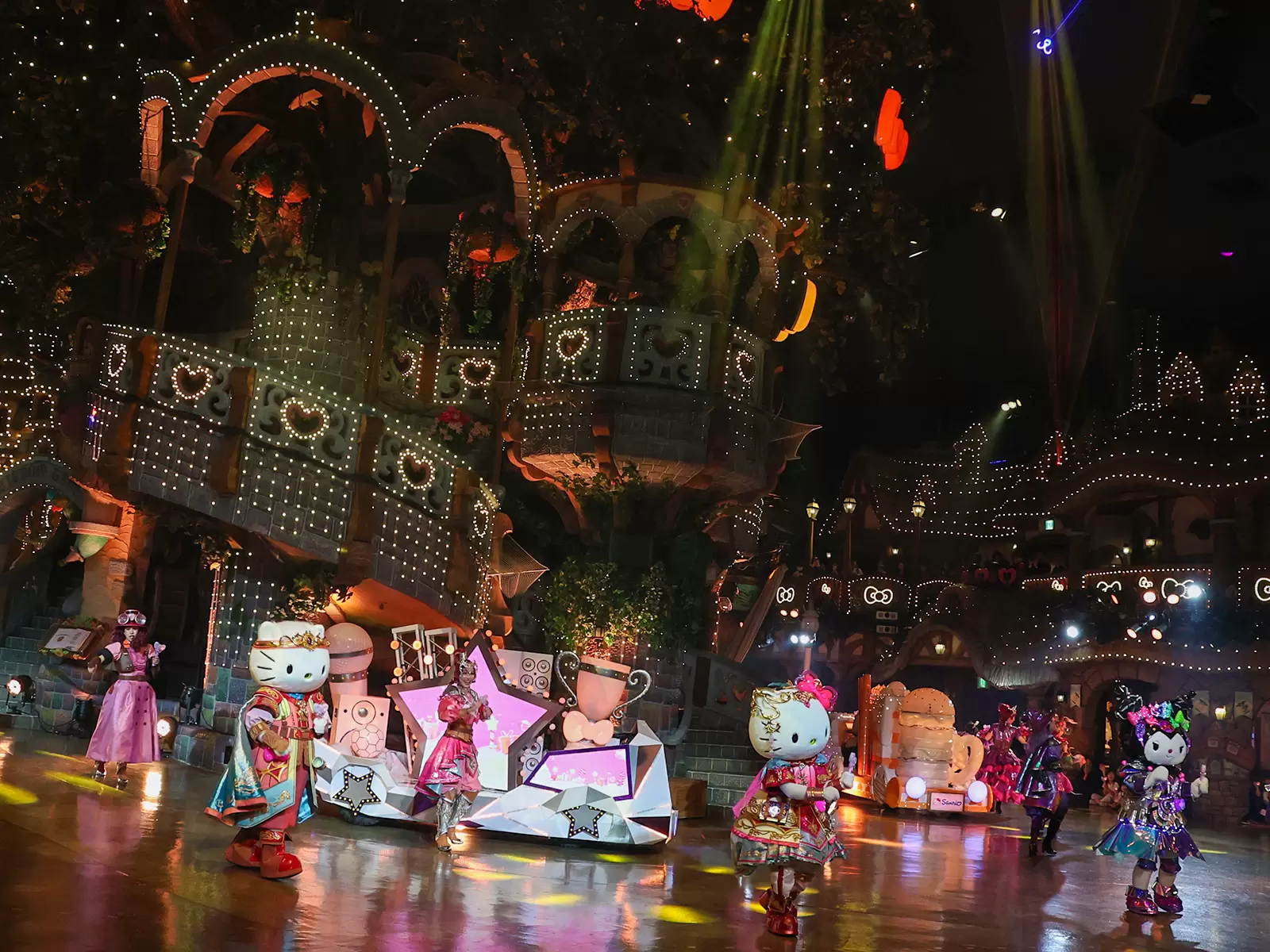 サンリオピューロランド」35周年記念の新作パレードが初お披露目 