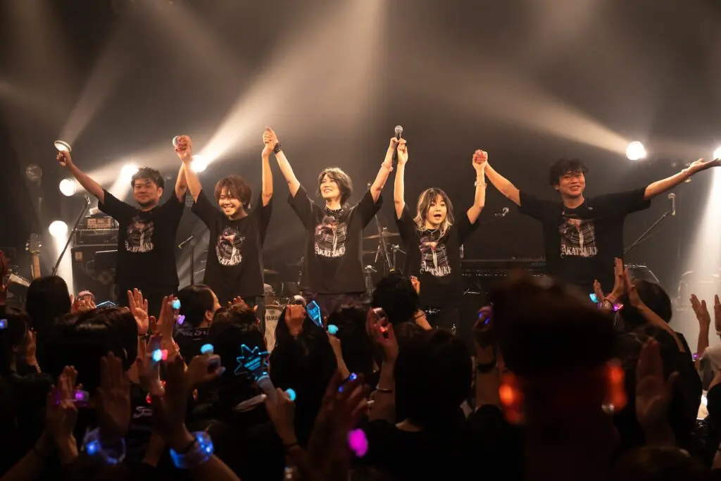 七海ひろき、初のライブハウスツアーが開幕！ バンド“AKATSUKI”として