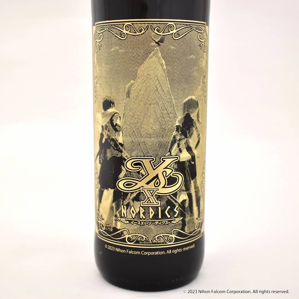 彫刻ボトル「イースX -NORDICS-」01/アドル&カージャ(公式イラスト)(赤ワイン・スペイン産)【お酒】