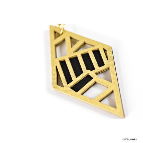 紙イヤリング「歌衣メイカ」01/Mr.漢気モデル