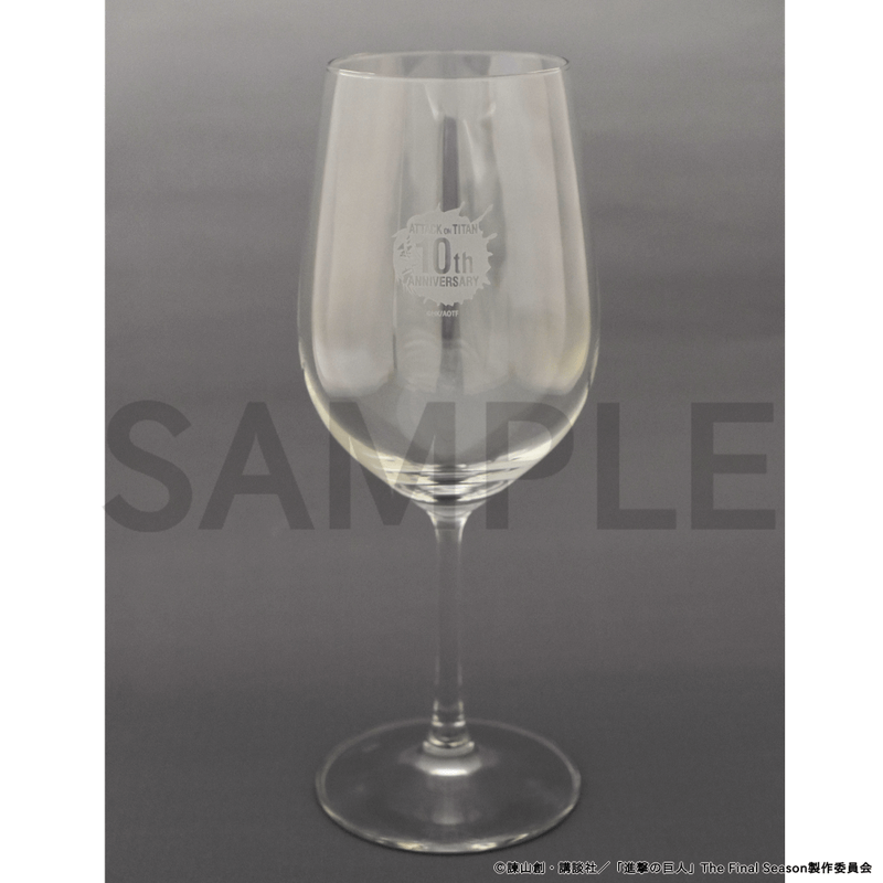 彫刻グラス「進撃の巨人」01/10周年ロゴデザイン