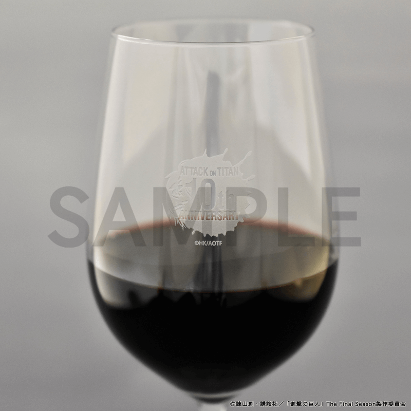 彫刻グラス「進撃の巨人」01/10周年ロゴデザイン