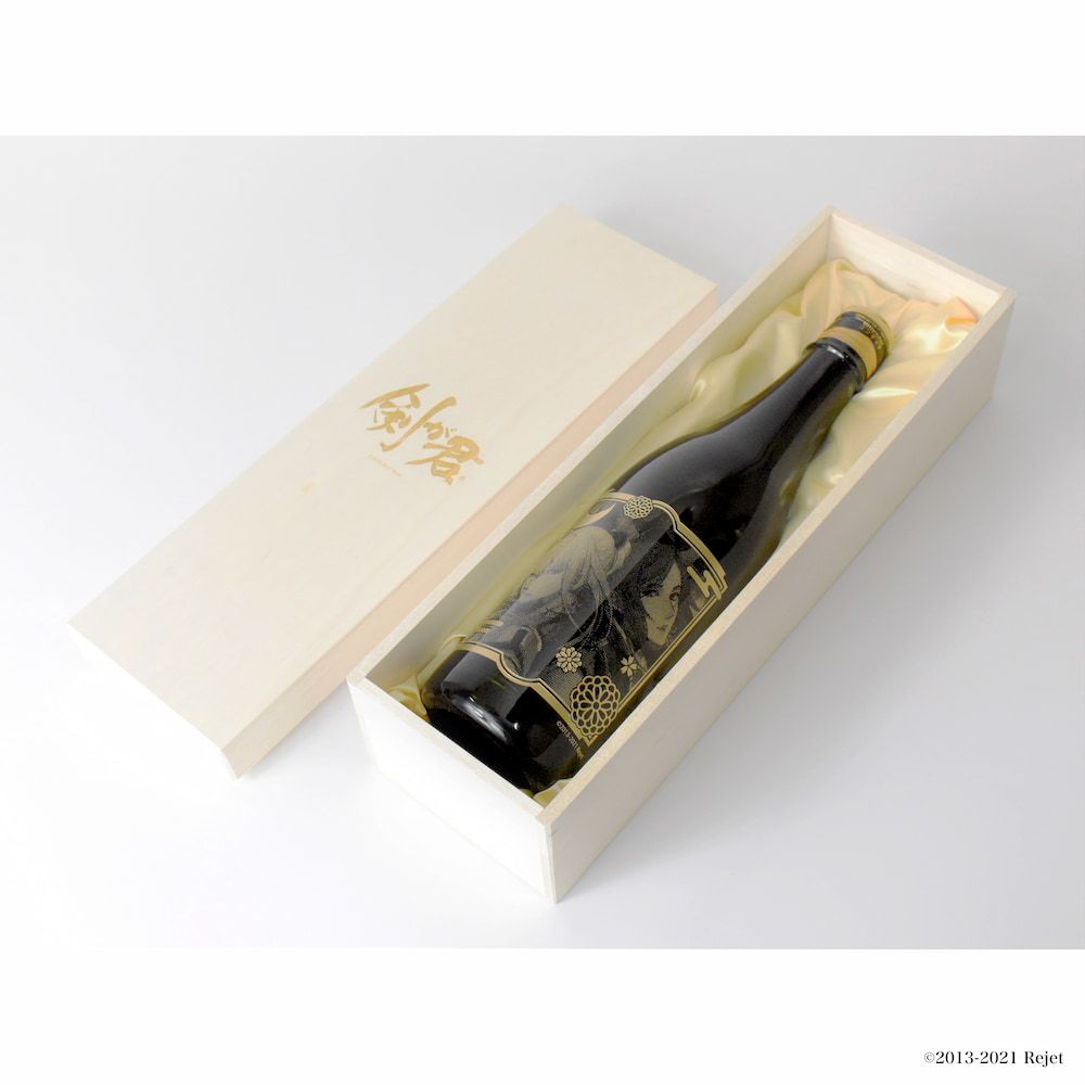 【限定商品】彫刻ボトル「剣が君」02/朧月之章(公式イラスト)(清酒)【お酒】