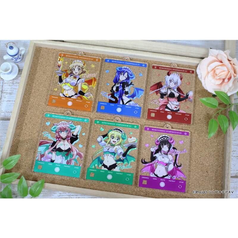 戦姫絶唱シンフォギアＸＶ 描き下ろし　アクリルキーホルダー【マリア・カデンツァヴナ・イヴ】小悪魔ウェイトレス