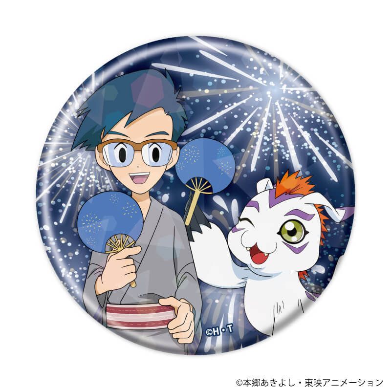 ホログラム缶バッジ(57mm)「デジモンアドベンチャー」03/浴衣ver. ブラインド(8種)(描き下ろしイラスト)