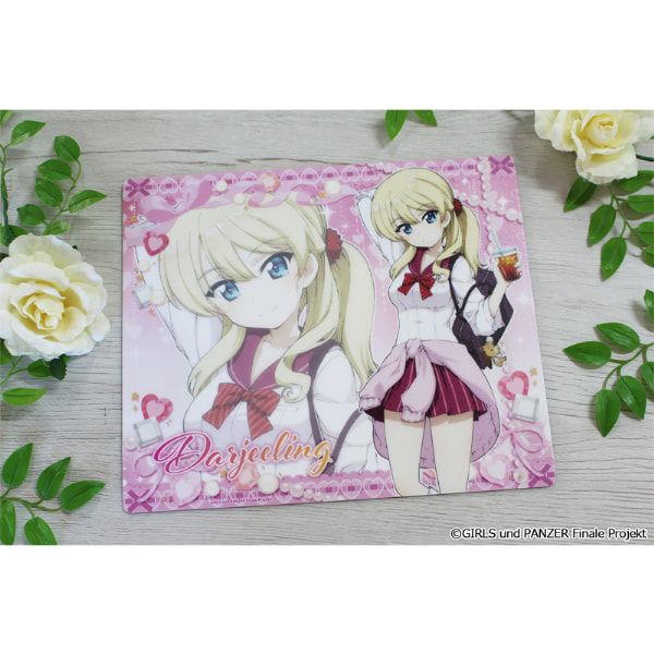 ガールズ＆パンツァー 最終章 描き下ろし マウスパッド【ダージリン】ギャル制服ver.