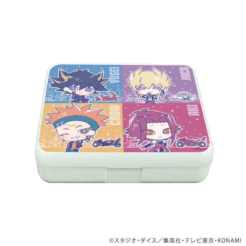 小物ケース「遊☆戯☆王5D's Design produced by Sanrio」01/集合デザイン(コラボイラスト)