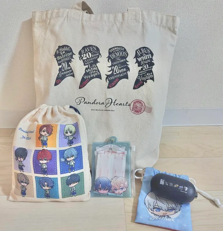 通勤に使っている推しグッズのバッグや巾着